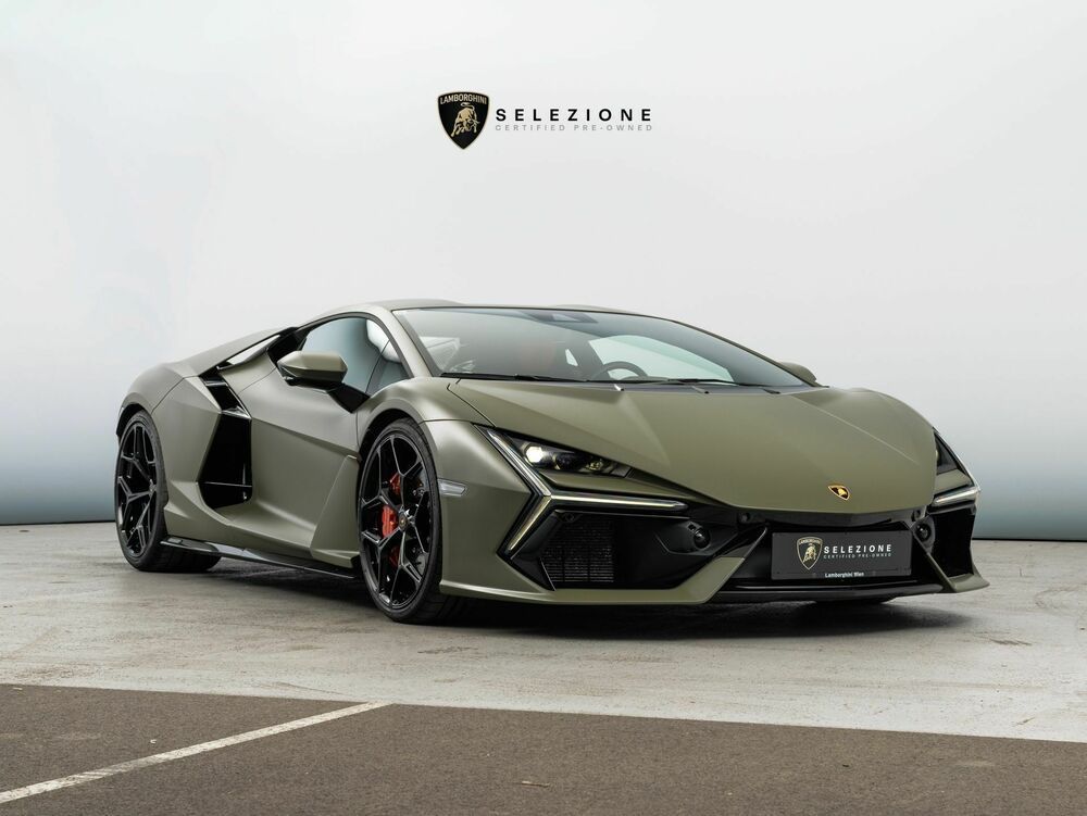 Image of Lamborghini Revuelto