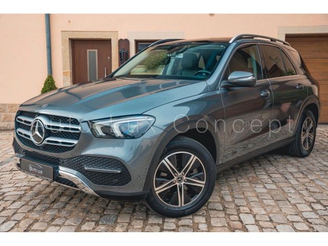 Mercedes-Benz GLE 300 d 4MATIC/Stdhzg/Pano/AHK/Rückfahrkamera