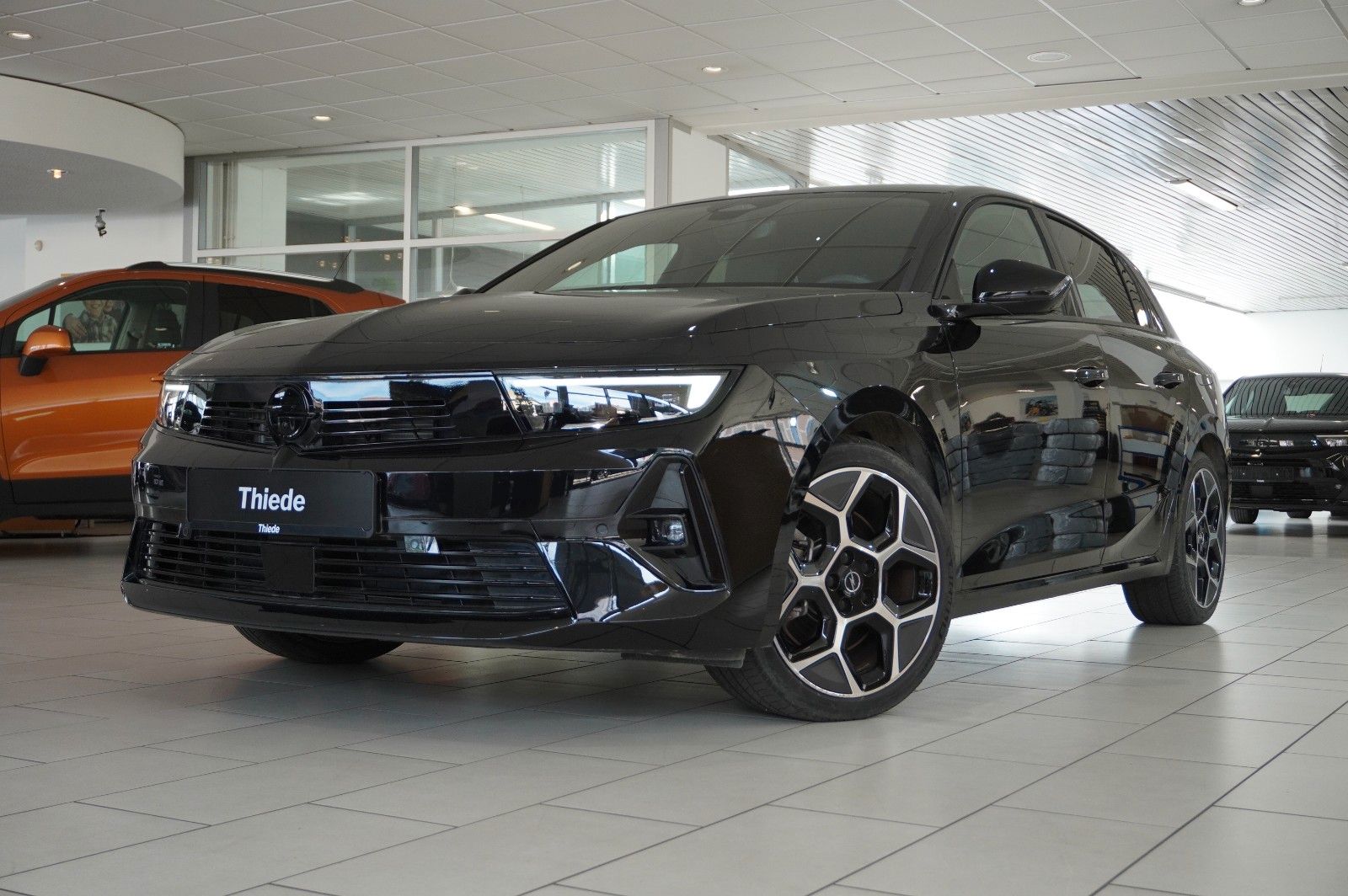 Fahrzeugabbildung Opel Astra L Lim. 1.6 HYBRID GS SPORT NAVI/360°/SPORT
