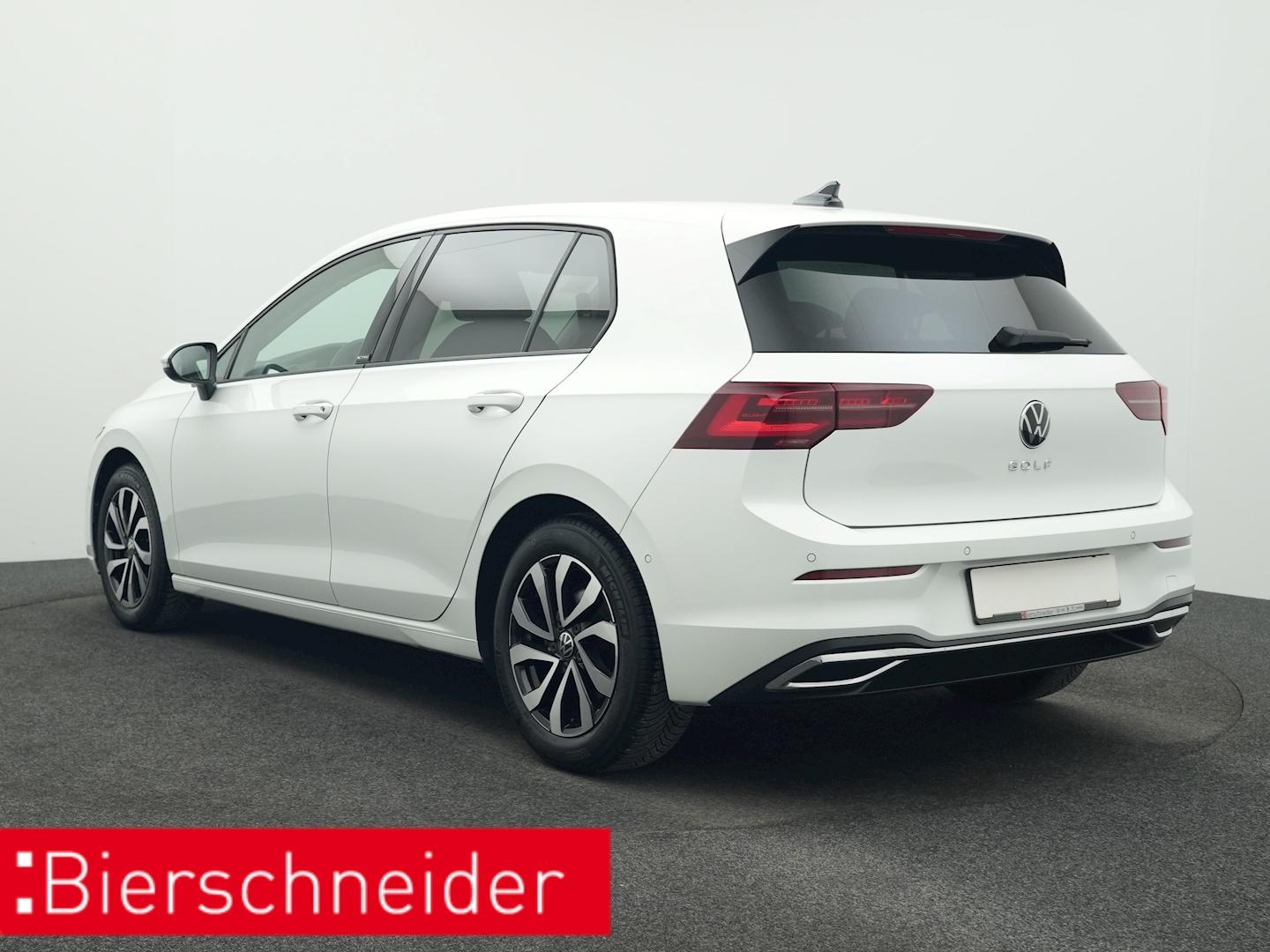 Volkswagen Golf 8 2.0 TDI DSG Active 5-J-GAR NAVI AHK PANO