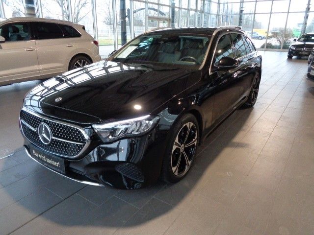 Mercedes-Benz E 220 d AHK,LED,PANO,NP:72.298,-