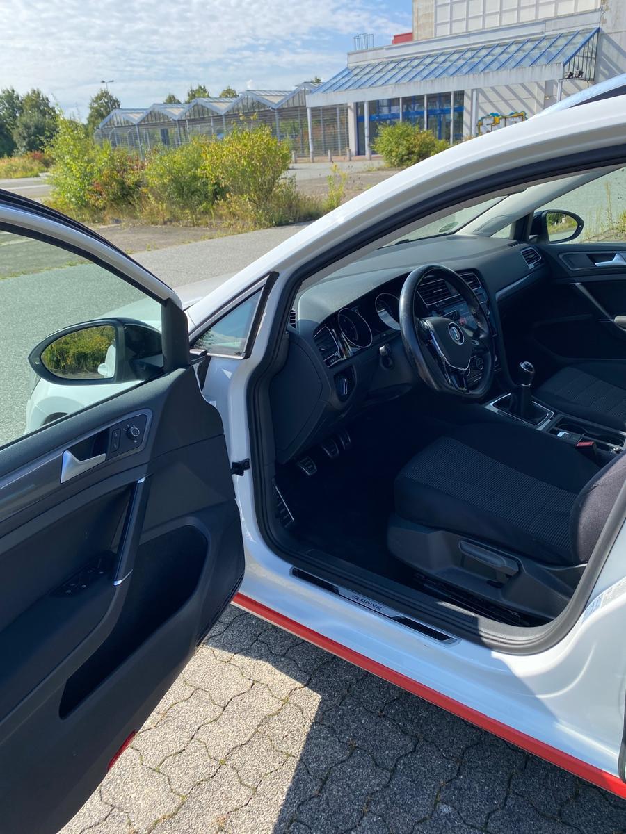 Volkswagen Golf 1.6 TDI SCR IQ.DRIVE Variant IQ.DRIVE, миниатюра 13