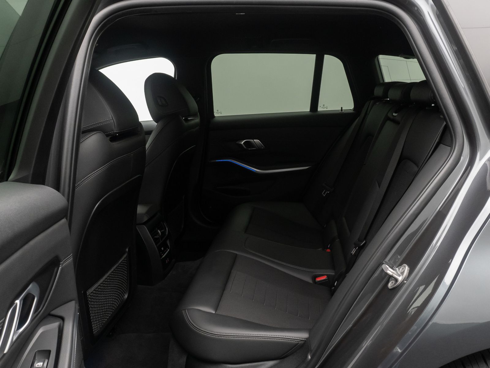 Fahrzeugabbildung BMW 320d xD Sport Line Laser DAB HiFi 360°Standheizu