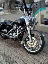 Harley-Davidson Road King FLHR 