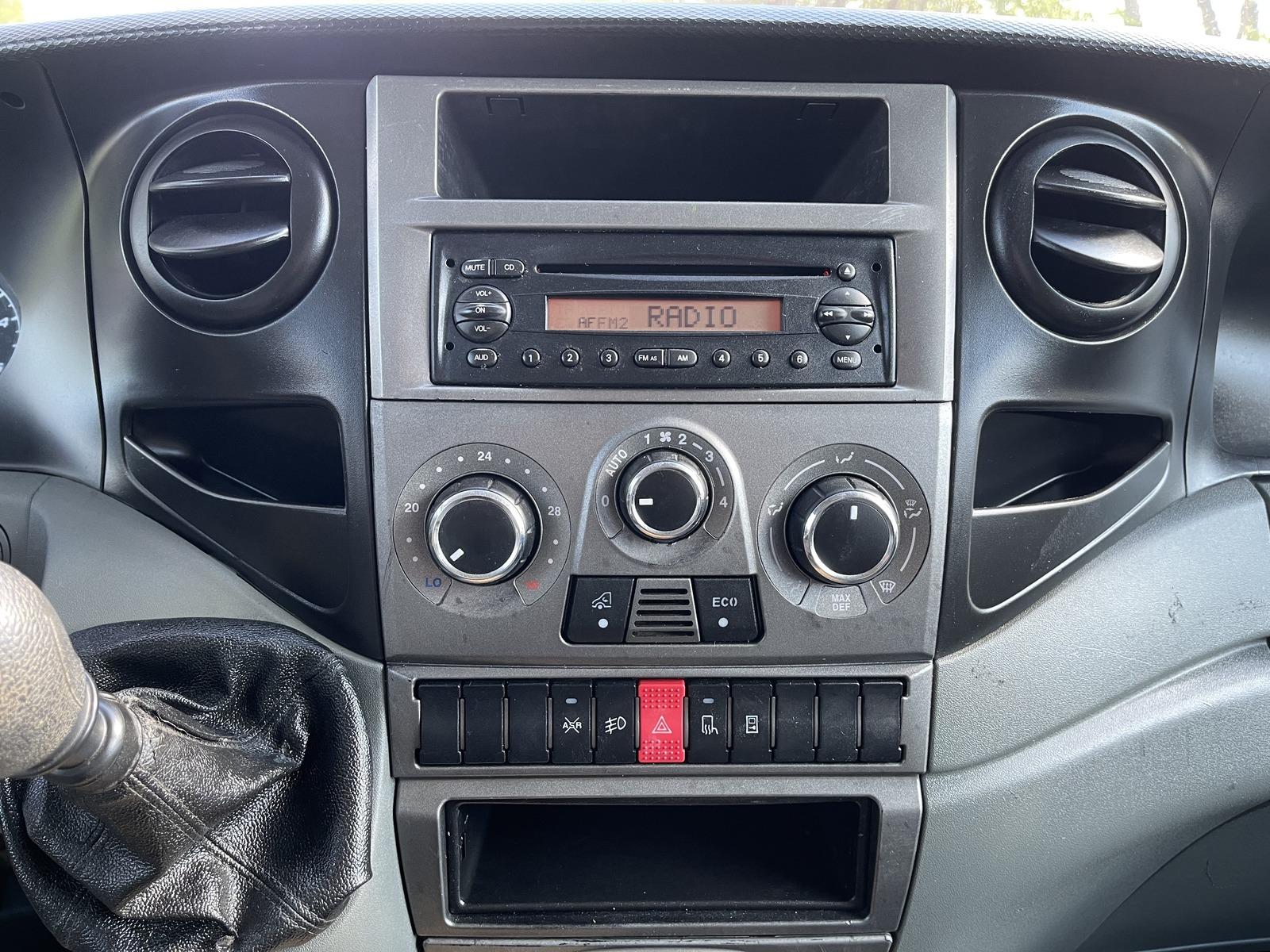 Iveco Daily 35 S 17 3.0HPI DOKA 1H*Klima*WEBASTO*AHK
