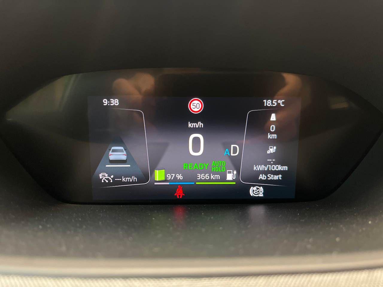 Skoda Enyaq iV 80 Loft NAVI T-LEDER SHZ RFK ACC AHK