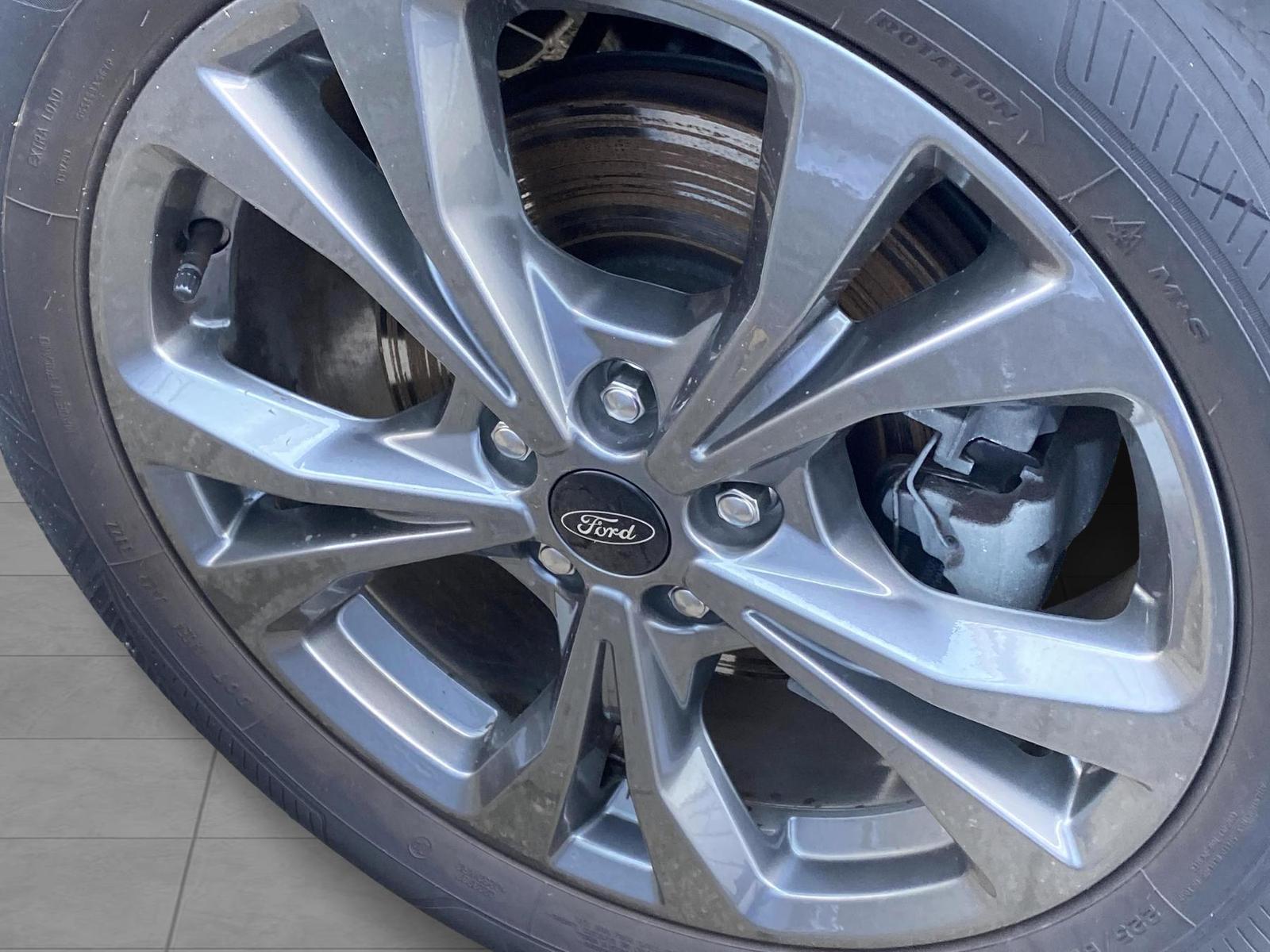 Ford Kuga ST-Line 2x4 Plug-In Hybrid