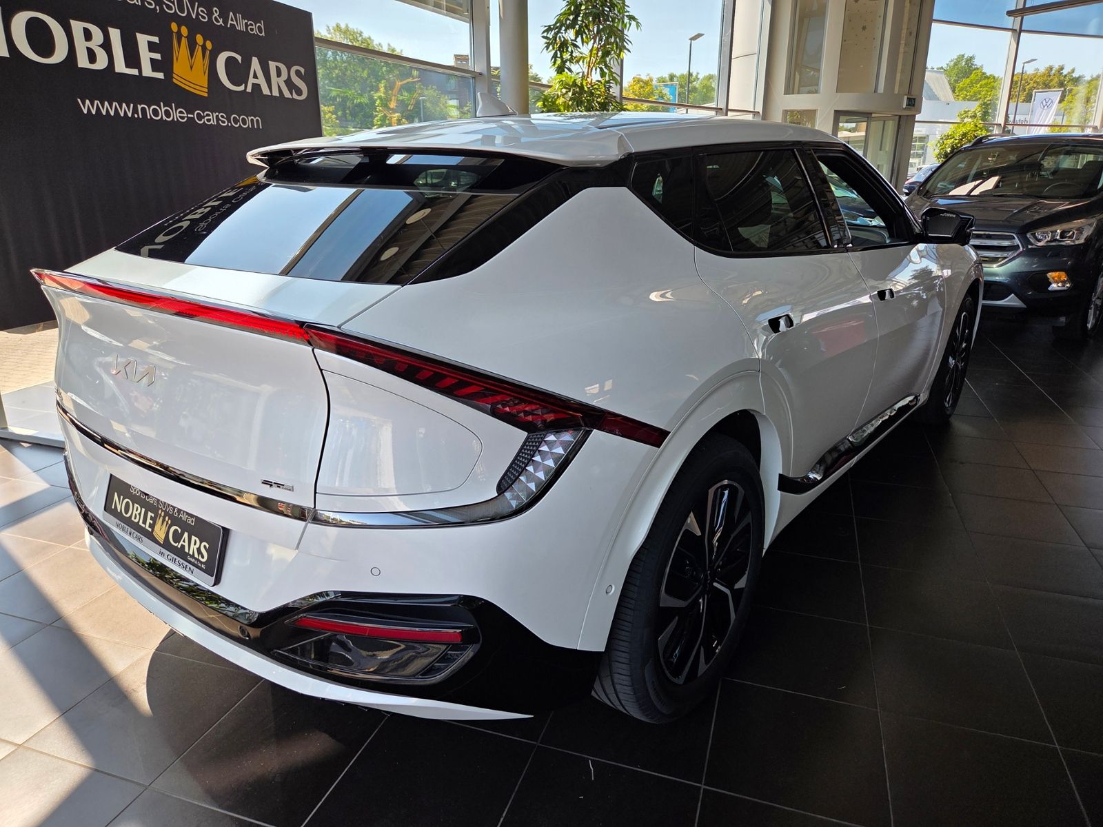 Fahrzeugabbildung Kia EV6 GT-Line 77,4 kWh 2WD WP MERIDIAN HUD 360°