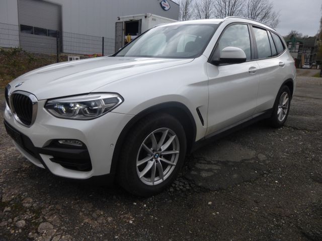 BMW X3 xDrive20d ADVANTAGE AUTOM,NAVI,LED,LEDER,HUD