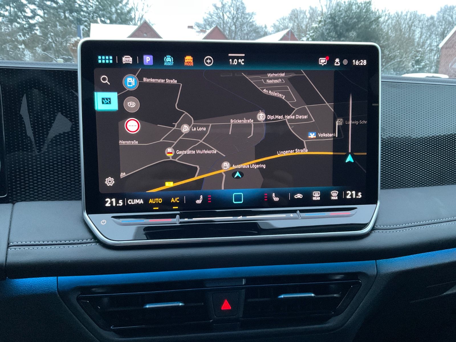 Fahrzeugabbildung Volkswagen Tiguan 1.5 eTSI DSG Life,Kamera,ACC,LED