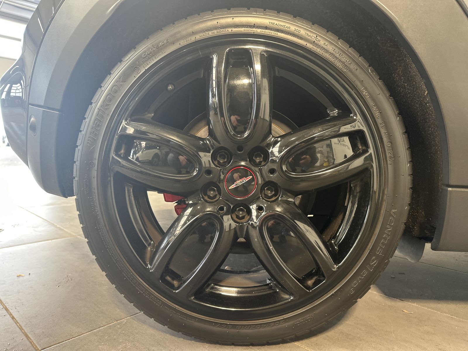 Fahrzeugabbildung MINI John Cooper Works NAV+LED+SHZ+H&K+PANO+PDC+18Zo