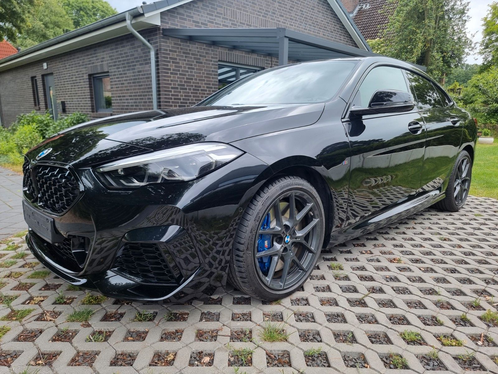 BMW M235 i Gran Coupé xDrive - Neue Bremsen, Perf. M