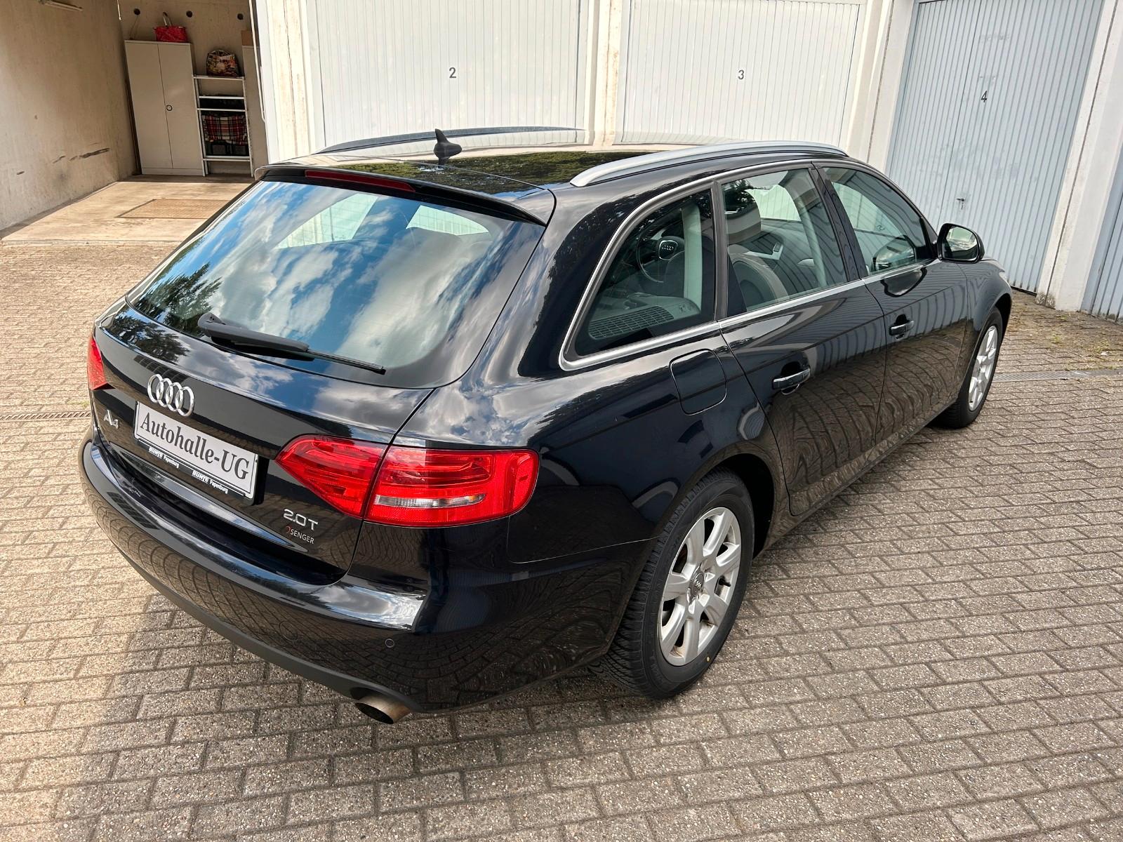 Audi A4 2009 — photo 27