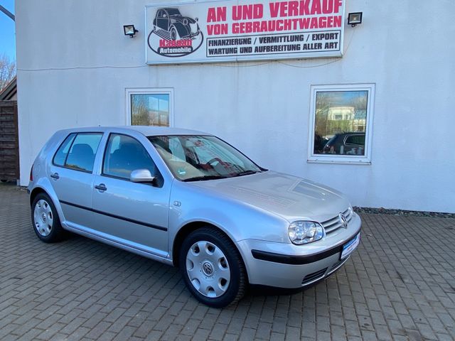 Volkswagen Golf 1.4 16V Edition 5.türig / Klimaautomatik/