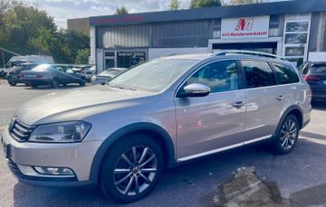 Volkswagen Passat Alltrack - 11