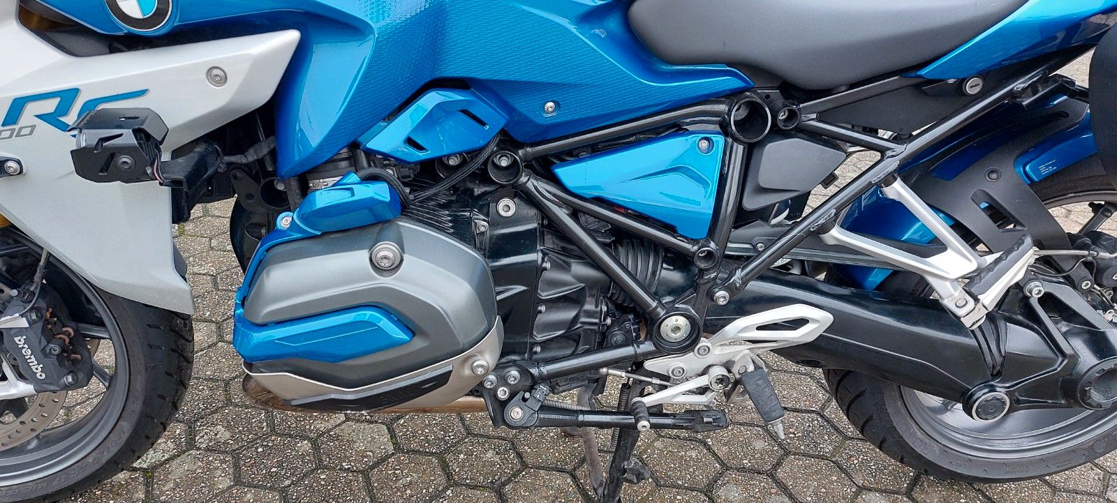Fahrzeugabbildung BMW R 1200 RS  Scheckheftgepf.  3 Koffer