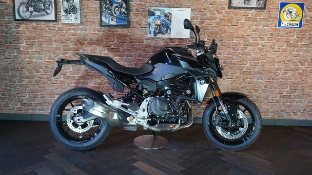 BMW F 900 R Triple Black Aktiv-Paket, TFT,