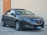 Lancia Delta 1.6 MJT DPF Oro - Lancia Delta Oro mit Diesel-Antrieb