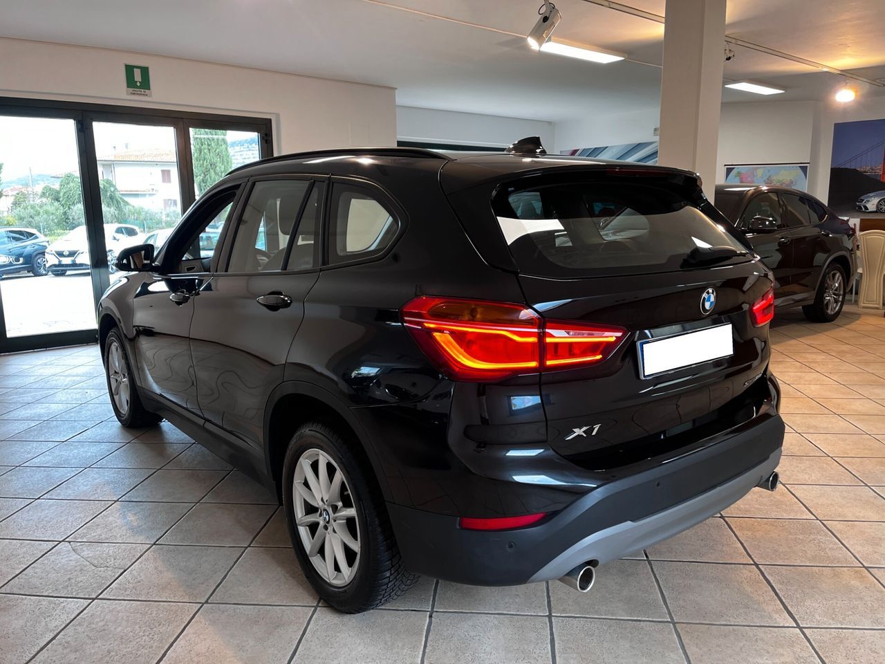 BMW Bmw X1 sDrive18d TETTO APRIBILE imagem 3