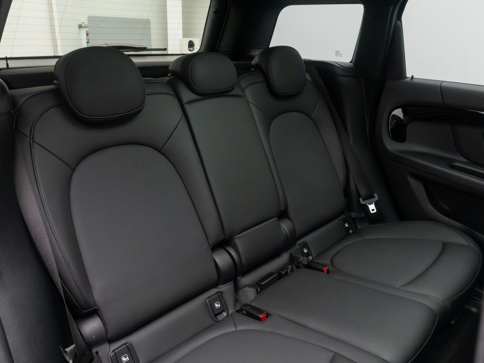 Fahrzeugabbildung MINI John Cooper Works Countryman ALL4 HUD Kamera H/K