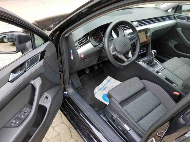 Passat Variant 2.0 TDI Business LED+NAVI+RFK+ACC