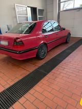 Mercedes-Benz Mercedes Benz - gebrauchte Mercedes-Benz C 180 aus dem Jahr 1998