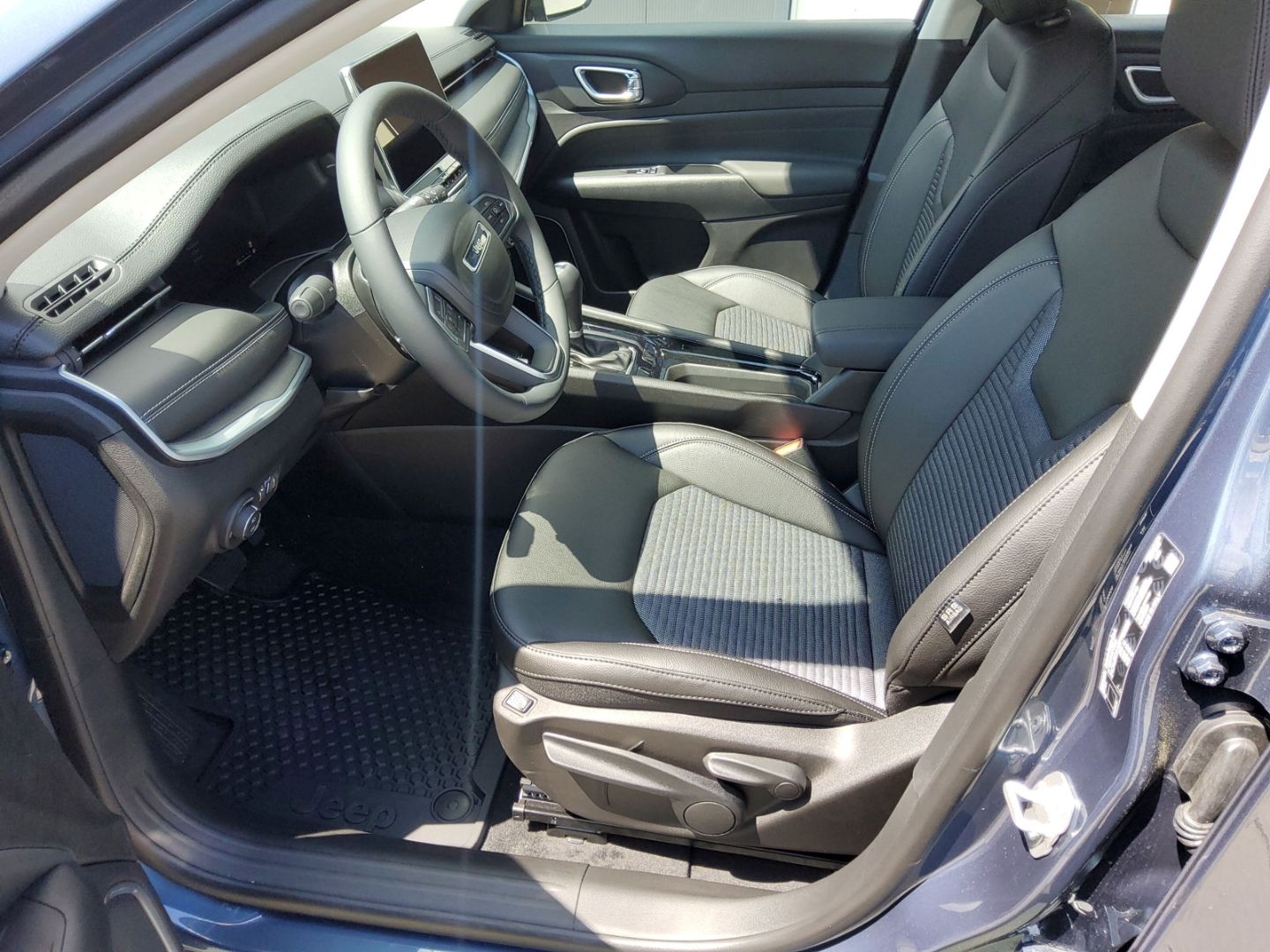 Fahrzeugabbildung Jeep Compass Altitude Kamera, Navi, SHZ, LHZ, Allwett