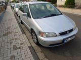 Honda Shuttle RA3 (VTEC) - Honda Shuttle: Kleinbus
