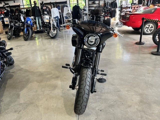 Fahrzeugabbildung Harley-Davidson FLSB Sport Glide 107cui Penzel Auspuff