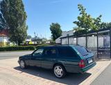 Mercedes-Benz 320