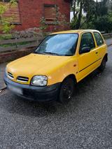 Nissan Nisan  micra mit politische Kennzeichen - gebrauchte Nissan Micra aus dem Jahr 2000