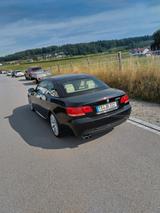 BMW 325i Cabrio - - schwarze BMW 325