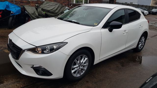 Mazda 3 Lim. Center-Line