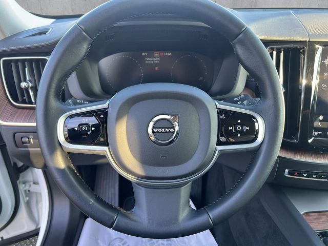 XC 60 D4 2WD Inscription AHK/PDC/Navi/LED/WKR