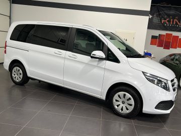 Mercedes V 220 - 7
