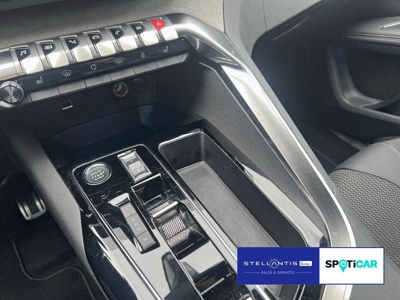 Peugeot 3008 1.2 PureTech 130 GT *Pano*AppleC*Shz*