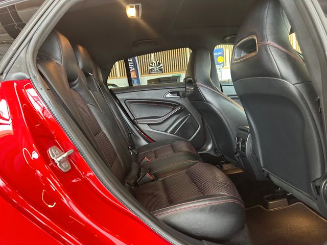 MYAUTOCENTER – Gebraucht- und Jahreswagen mit Werkstattservice in Pfaffenhofen Mercedes-Benz CLA 200 Shooting Brake AMG*Klima*AHK*Navi*PDC*BT