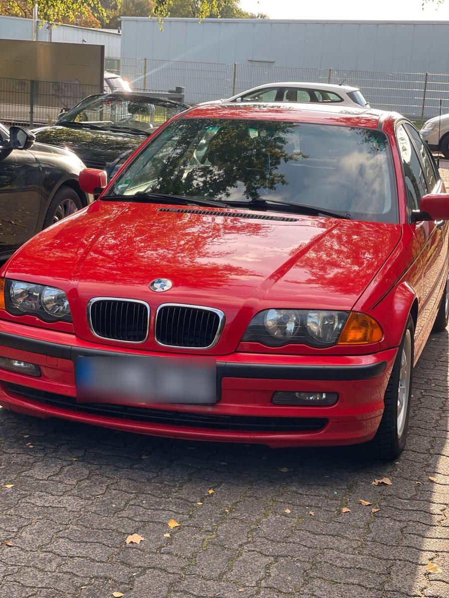 BMW 320