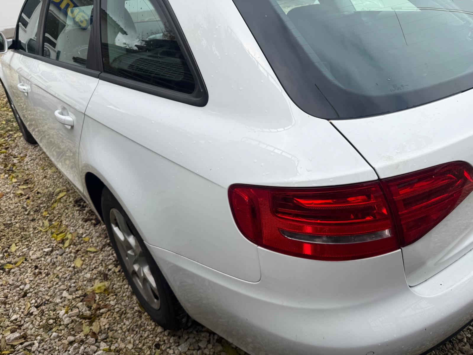 Audi A4 2009 — фото 5