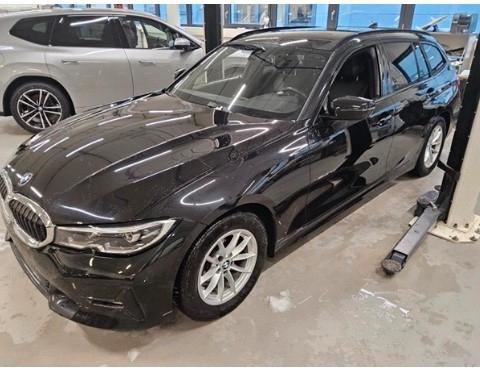BMW 318d Sport Line Aut/Navi/AHK/Park&FernAs/KeyLess