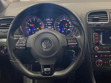 Volkswagen Golf - 11