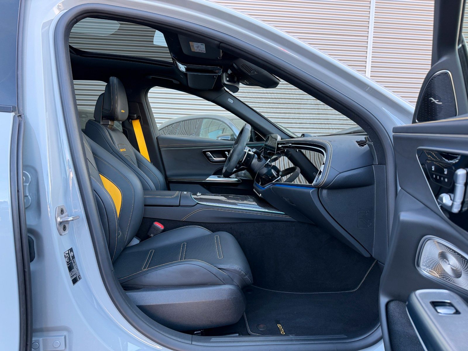 Fahrzeugabbildung Mercedes-Benz E 53 AMG 4M Edition1 PremiumPlus+Carbon+21"+Voll
