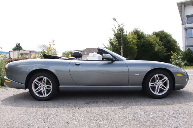 Jaguar XK8 Cabriolet 2 Jahre Garantie