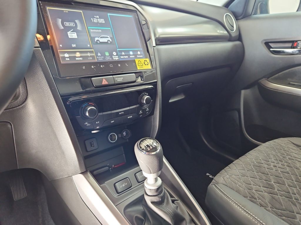 Fahrzeugabbildung Suzuki Vitara 1.4 Boosterjet Comfort + Navi Allrad SHZ