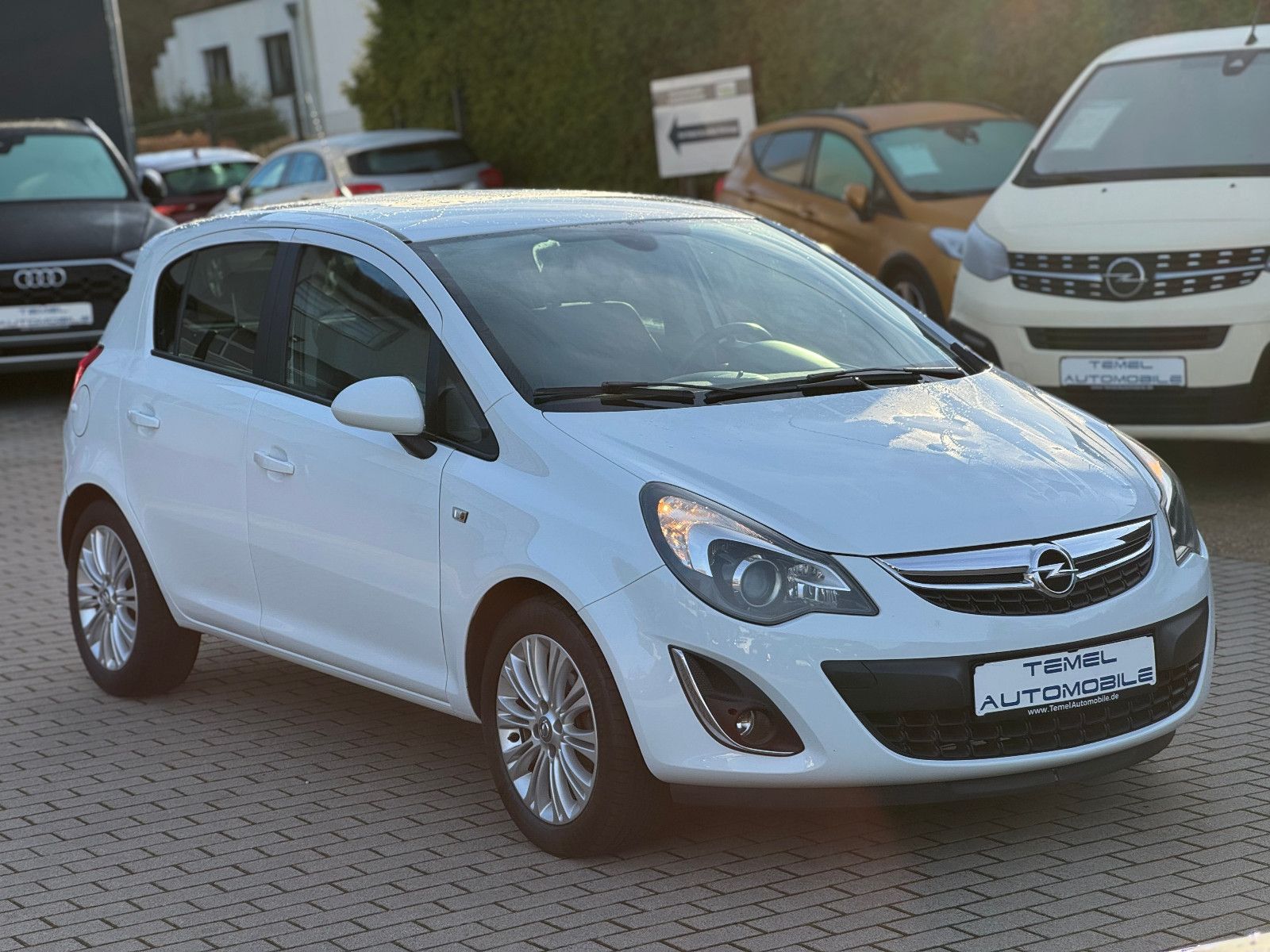 OPEL Corsa, 2011, Benzin, 101 PS