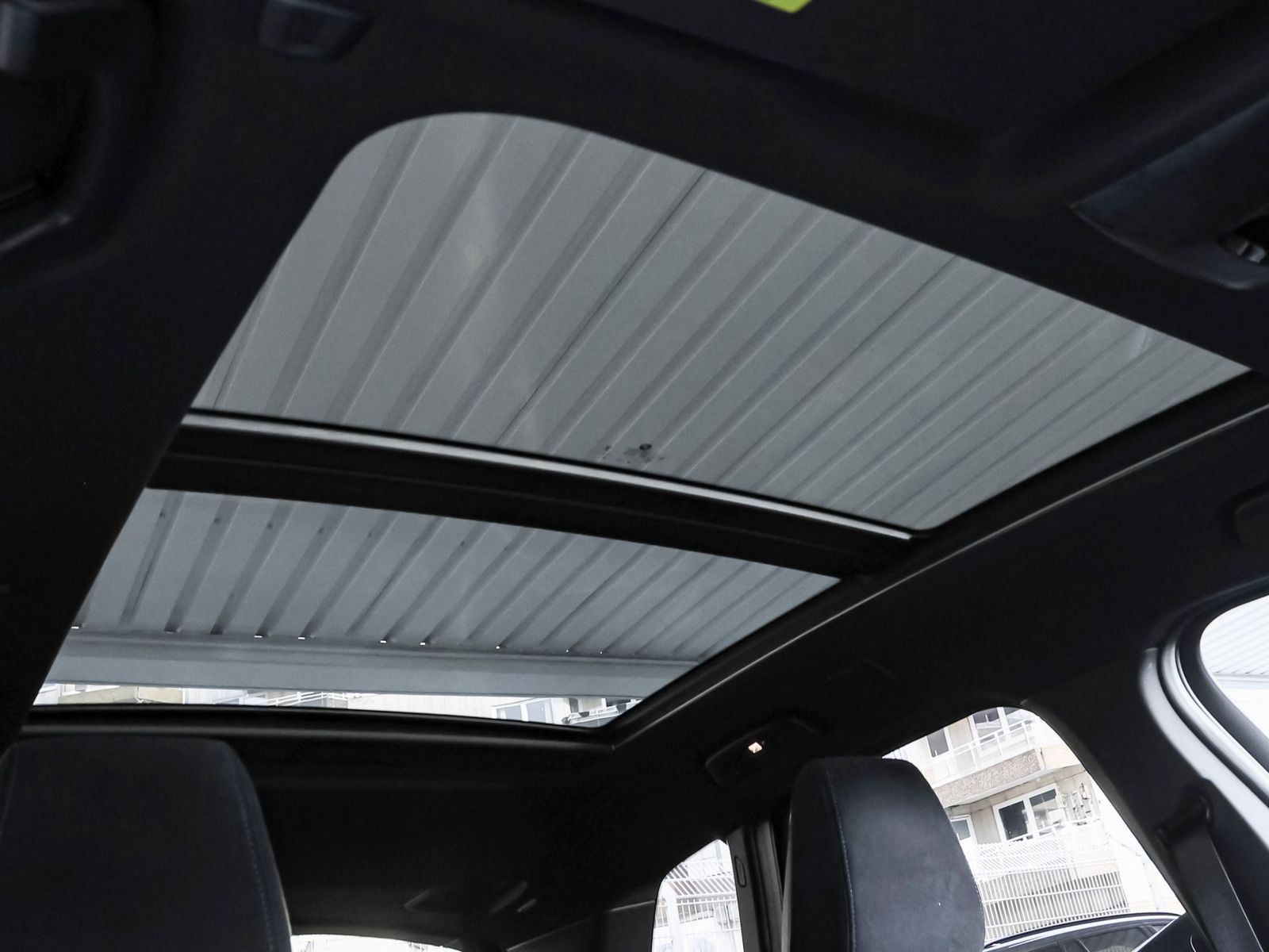 BMW 220 Active Tourer - Bild 3