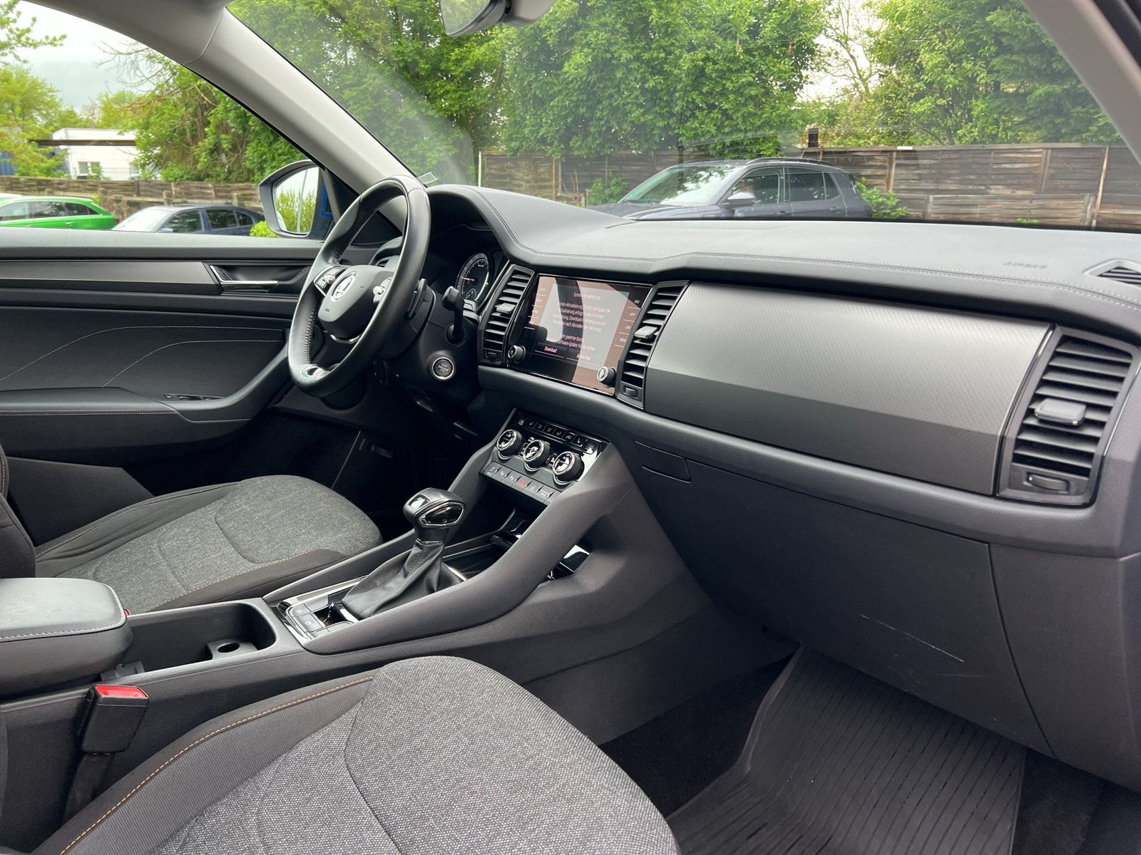 Skoda Kodiaq 2.0 TDI DSG 4x4 Clever MATRIX KAMERA AHK  foto 14
