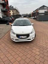 Peugeot 208 1.2 Style PureTech 82 Style - Peugeot 208 von privat
