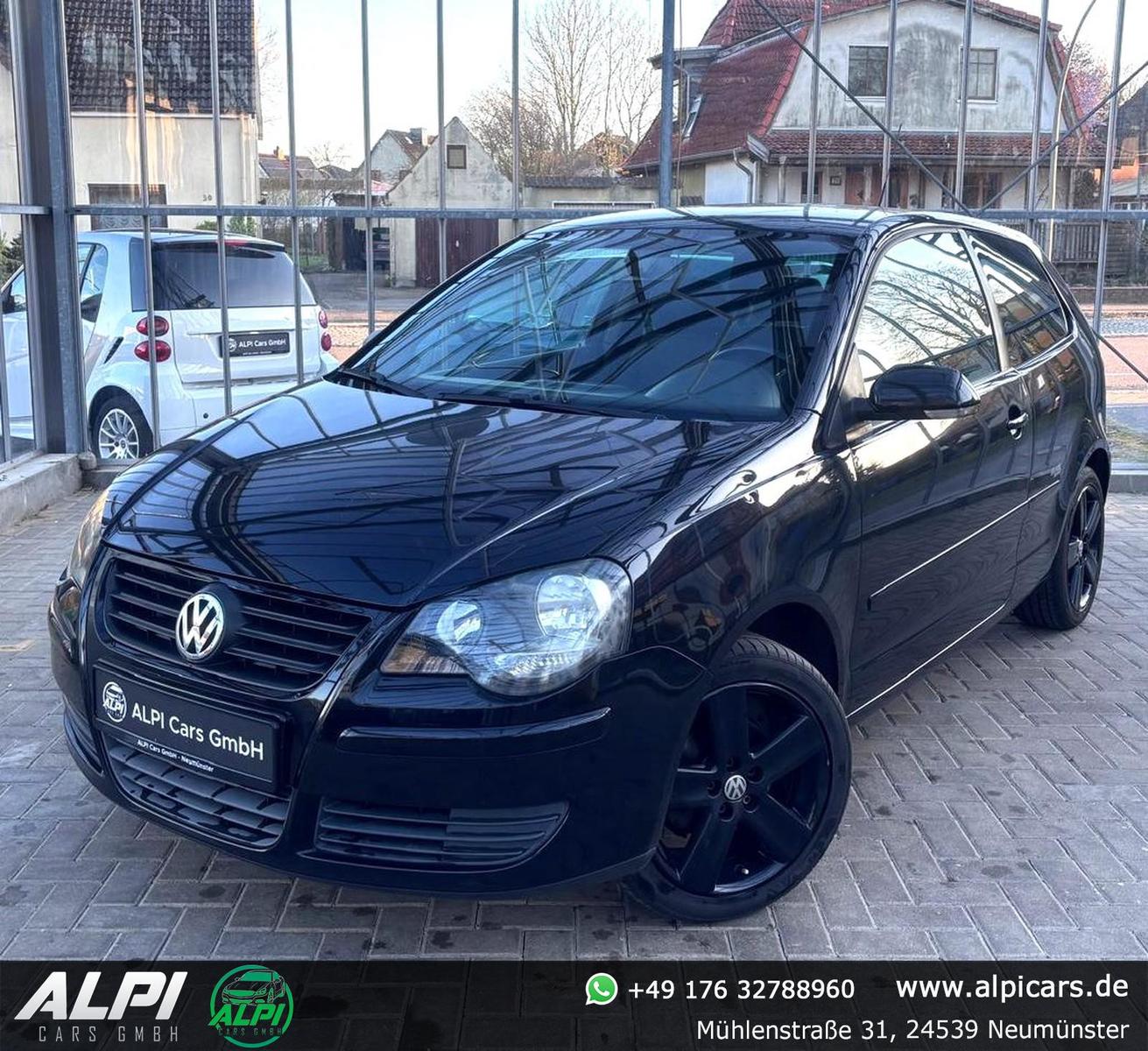 Volkswagen Polo 1.2 Black Edition *TÜV NEU/8-fach bereift*