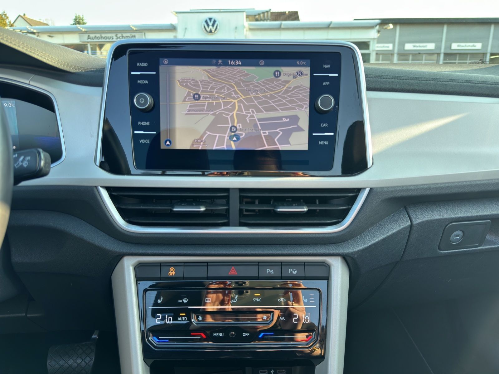 Volkswagen T-Roc - Bild 8